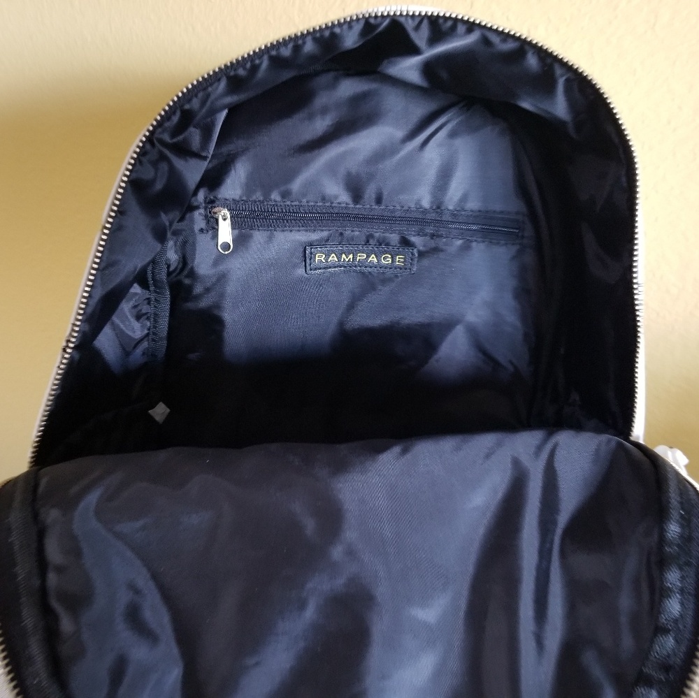 RAMPAGE BACKPACK - Picture 4 of 8